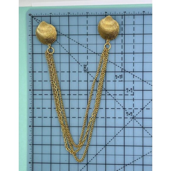 Gold Tone Shell Chatelaine Brooch with Draped Chains 1980s Jewelry Nautical Pin - Picture 3 of 4